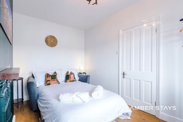 Central Stylish Gem | Ideal For Couples/walkers - Ilkley