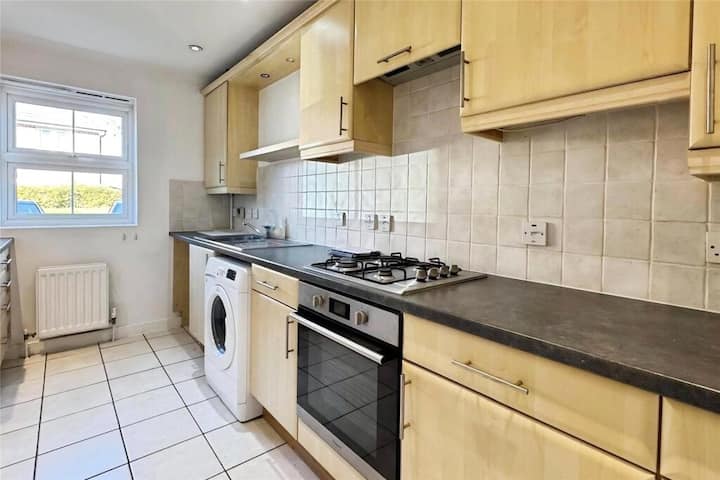 House With Ensuite Near City Center Canterbury - Canterbury