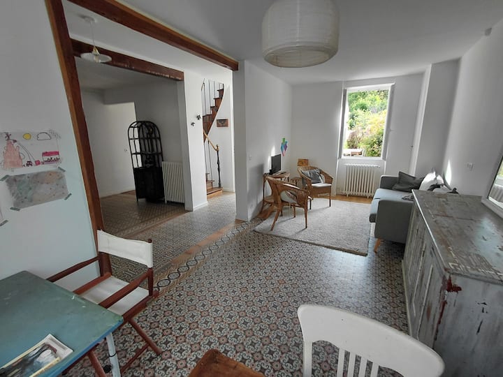 Maison Bord De Rivière 1h20 De Paris En Transilien - ibis Nemours