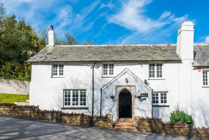 Revelstoke Park House - Noss Mayo