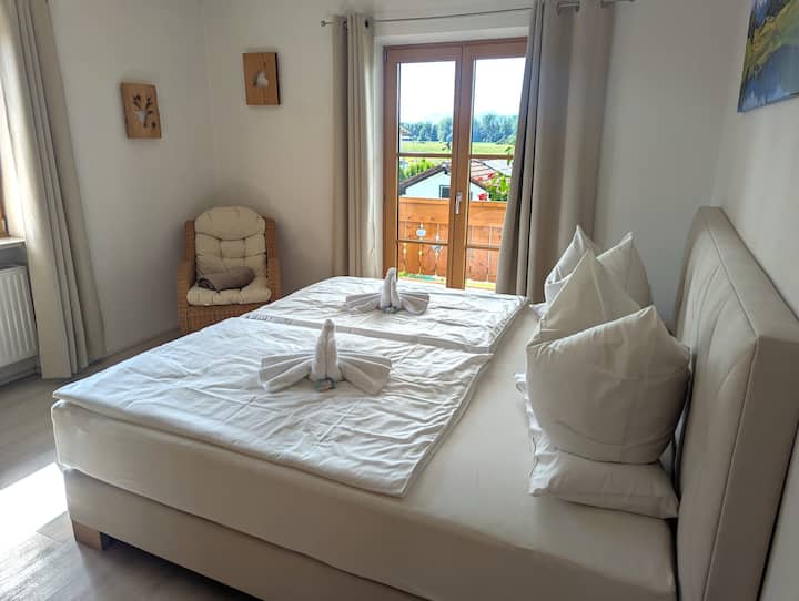 Ferienwohnung Lorenz "Kaiserblick" Für 4 Personen - Bad Aibling