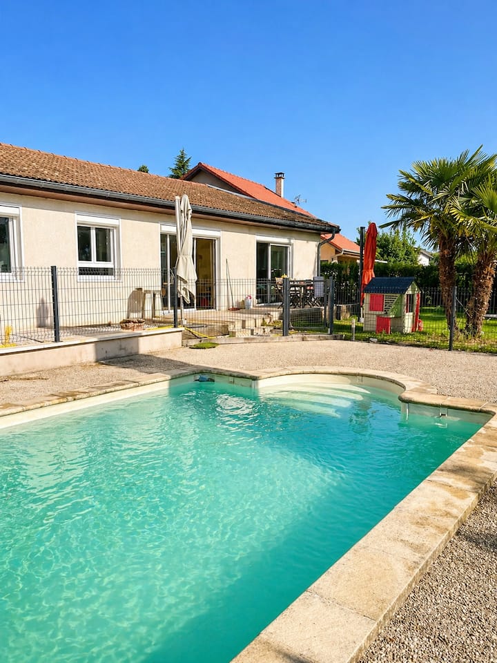 Maison De Charme Avec Piscine Et Vu Montagne - Pontcharra