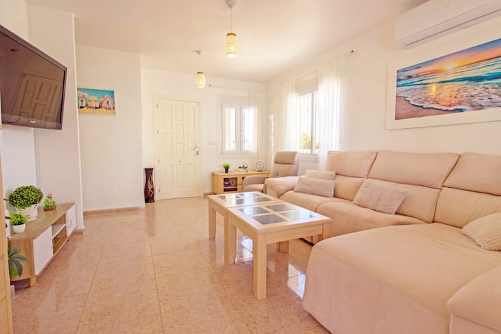 Marina Luxe - Holiday Villa In La Marina With Pool - Costa Blanca