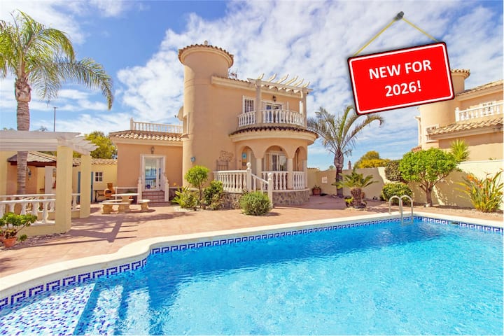 Marina Luxe - Holiday Villa In La Marina With Pool - La Marina