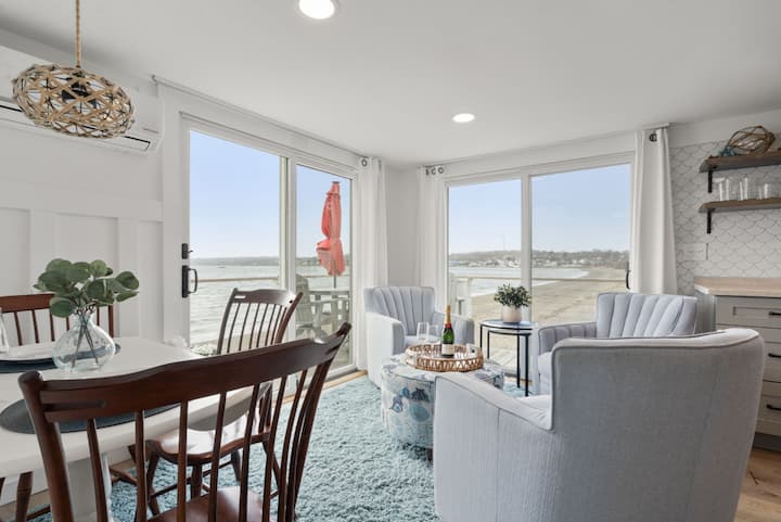 Island Park Beachfront|ocean Views + Steps To Sand - Bristol, RI