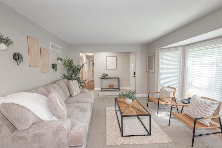 Family-friendly 3br Retreat In Lenexa - Olathe, KS
