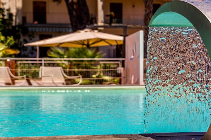 Villa Cori • 1.100 M² • Piscina • [Giardini Naxos] - Naxos, Italien