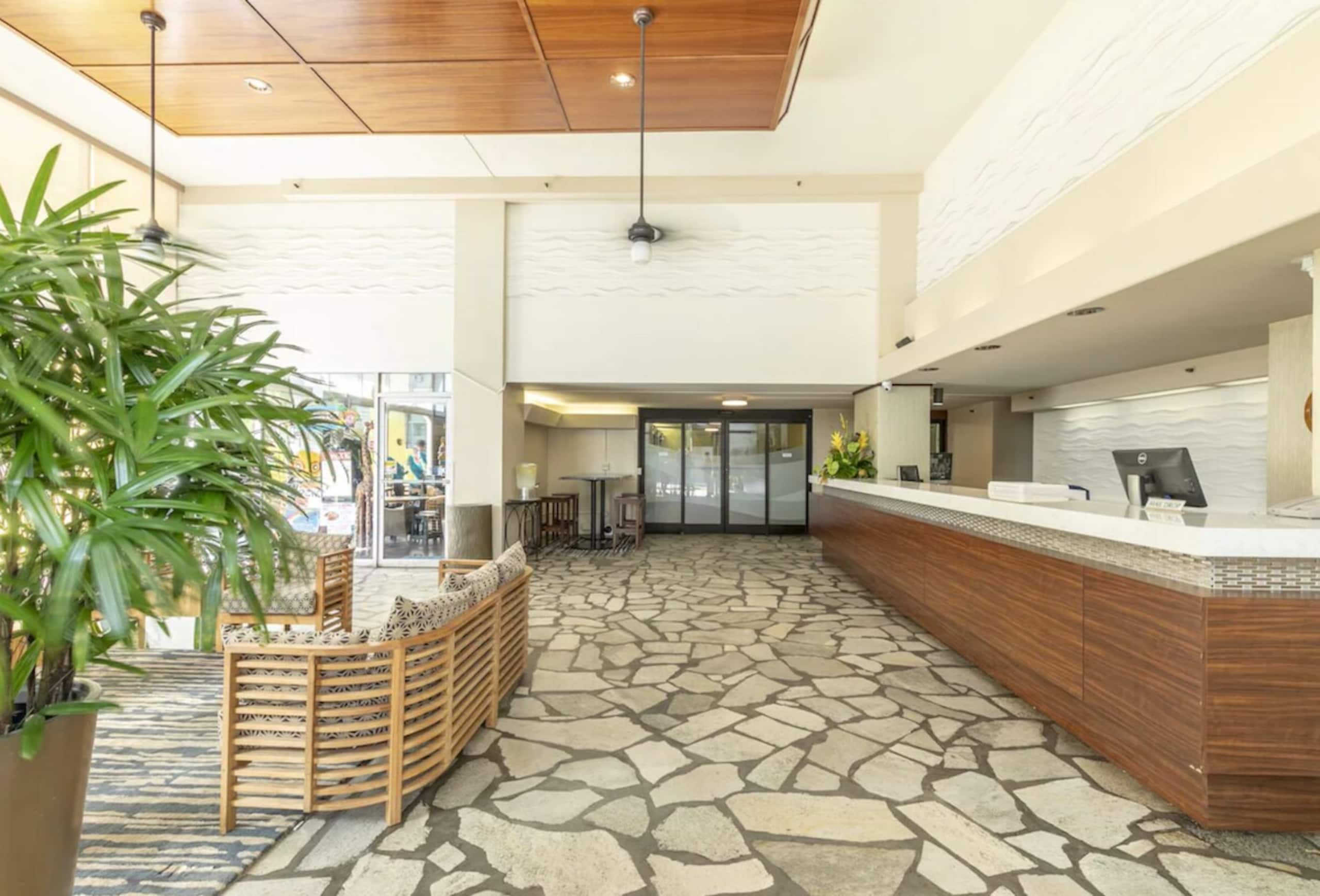 Condo in Honolulu · ★5.0 · Studio · 2 beds · 1 private bath - Image 26