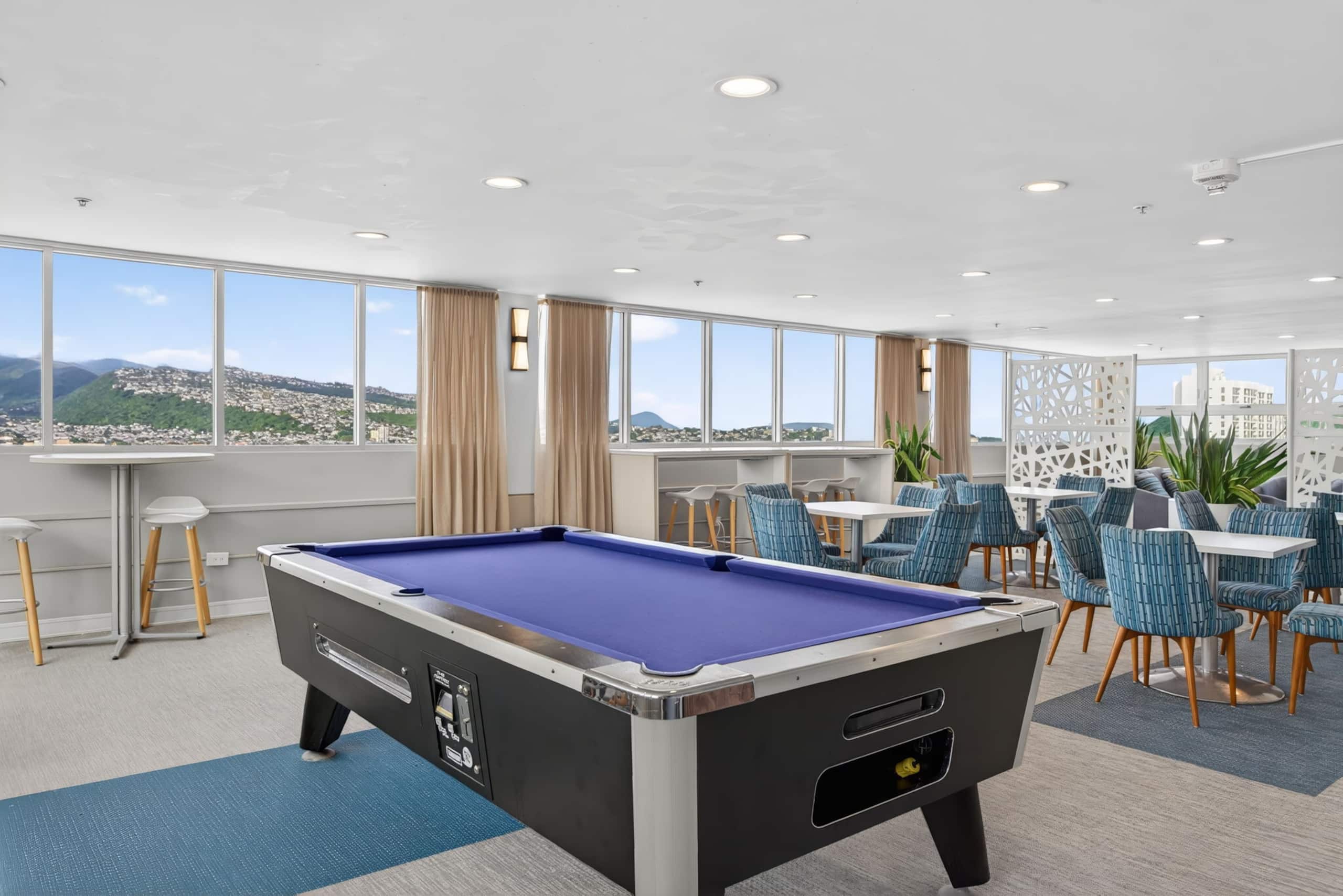 Condo in Honolulu · ★5.0 · Studio · 2 beds · 1 private bath - Image 40