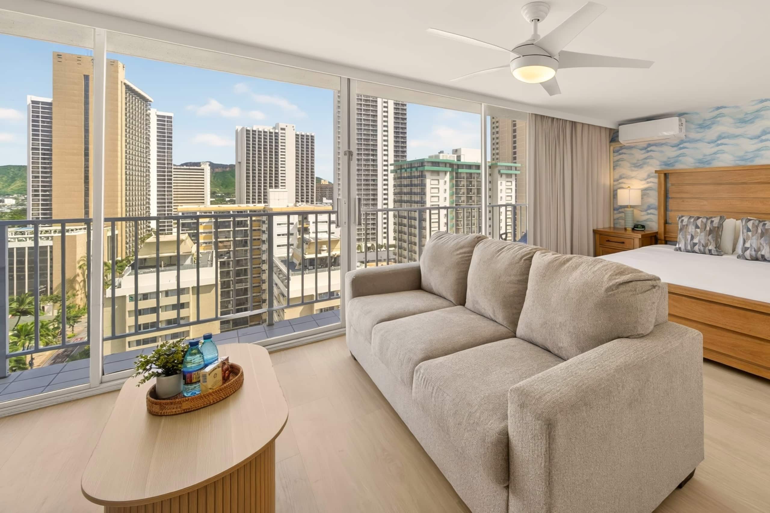 Condo in Honolulu · ★5.0 · Studio · 2 beds · 1 private bath - Image 6