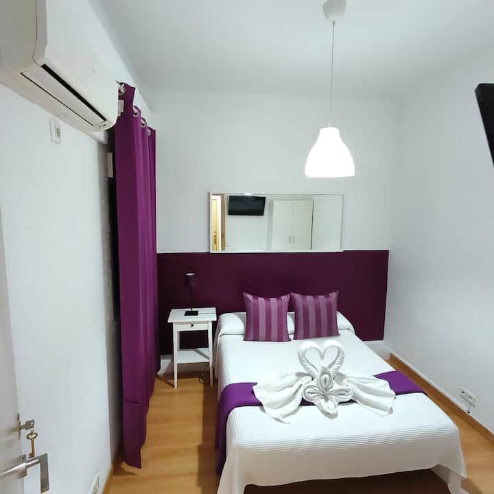 Habitación Doble Con Baño Compartido - Barcelona