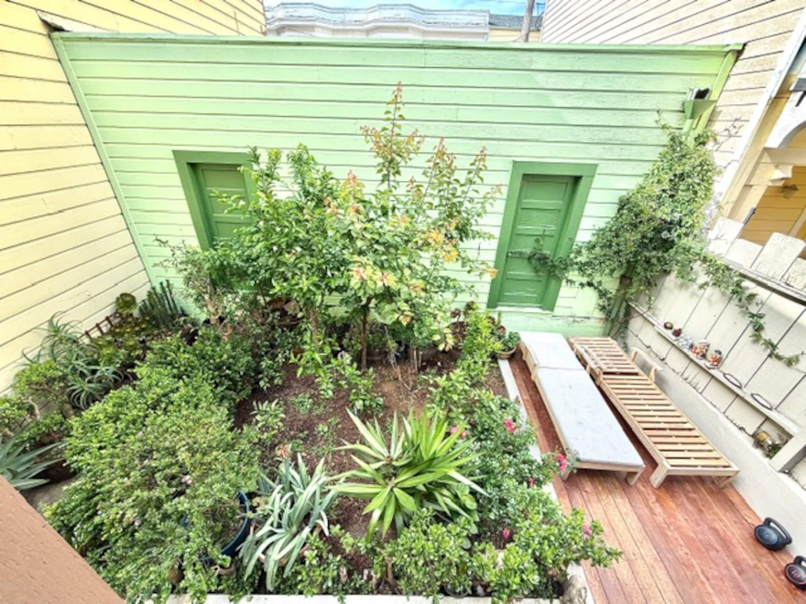 Home in San Francisco · ★5.0 · 2 bedrooms · 2 beds · 1 bath - Image 11