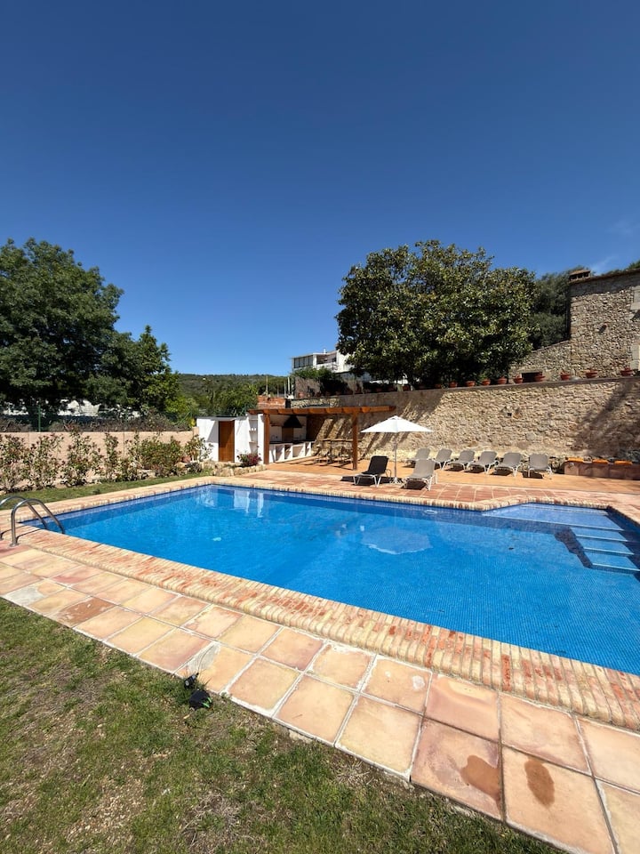 Villa Con Piscina En Castell D'aro - Calonge