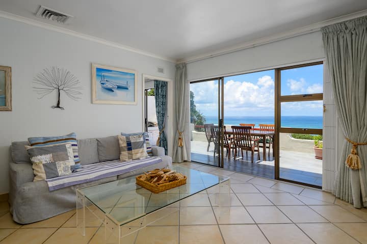 Cozy Beachfront Retreat - Bronze Paradise 20 - Port Edward