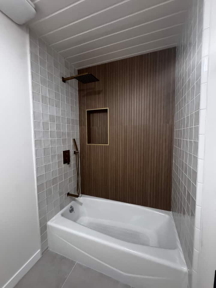 Bright & Modern 3br Home - Quiet, Newly Renovated - Hawthorne, CA