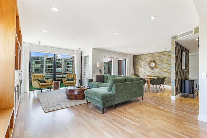 Gorgeous 2-bed 2-bath Harbour View Stunner - Auckland