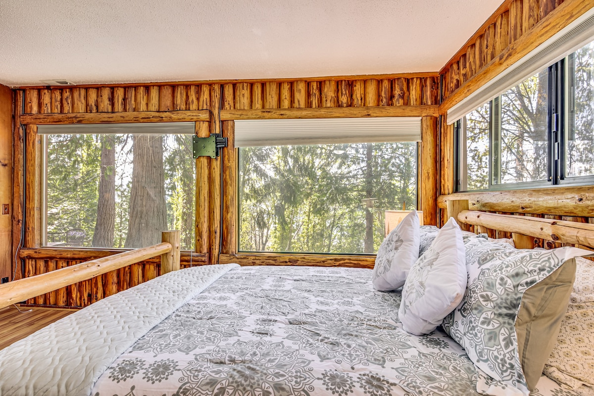 Henderson Bay Historic Log Cabin photo 10