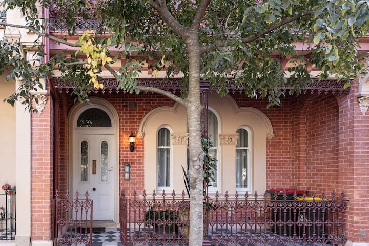 The Historic Crown Jewel Of The Rocks, Sydney - North Sydney