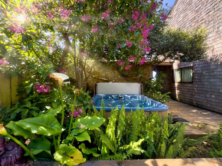Sea View | Hot Tub, Ocean Views, Private Courtyard - Sea Ranch, CA