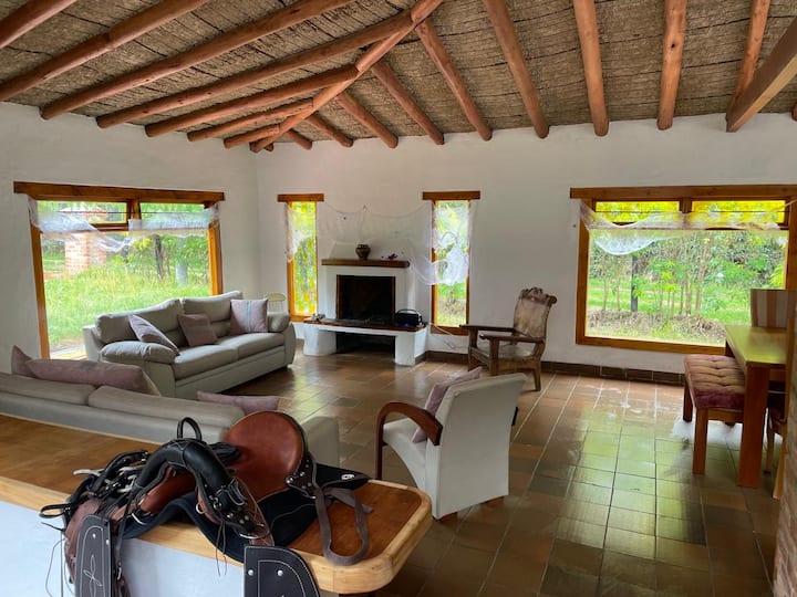 Casa Campestre Cerca A Bogotá | Descanso Total - Tenjo