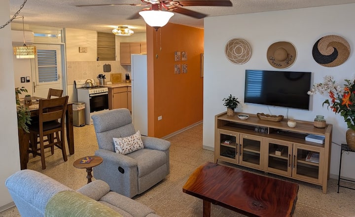 Sun Seekers Retreat-beach & Ferry• A/c• Fast Wifi - Ceiba