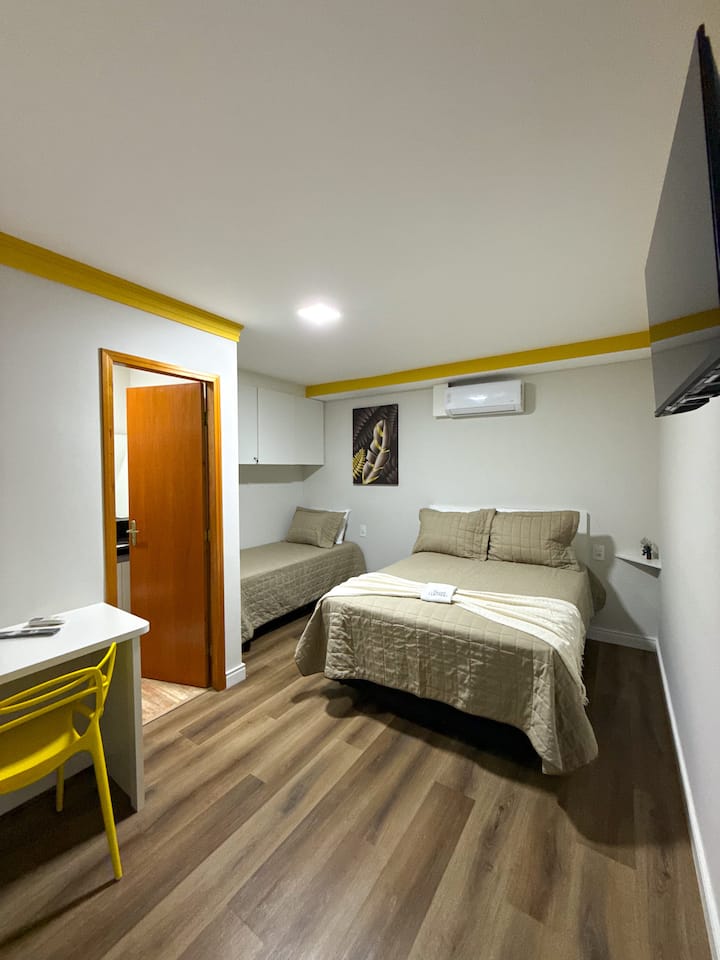 Suite 8 / 1ºandar/piscina/ar Cond/12min De S.negra - Amparo