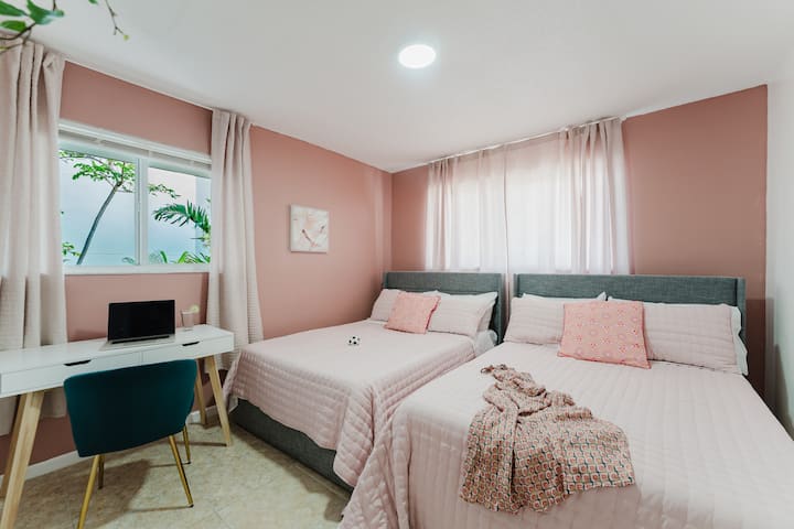 Free Parking • Walk To Brickell & Calle Ocho - Miami, FL