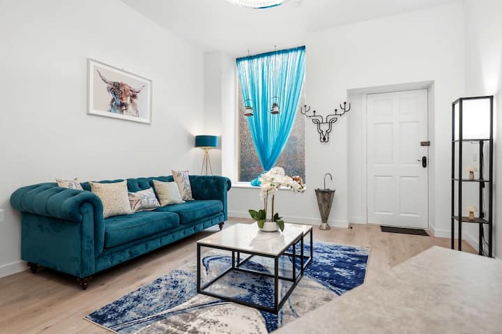 Modern 1br Apt In Central High Street Location - Oban