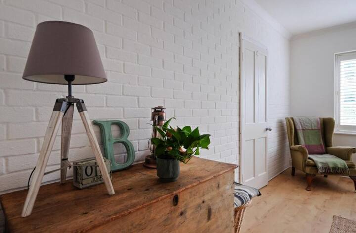 Quaint Cottage Near Beach, Harbour And Shops. - Herne Bay