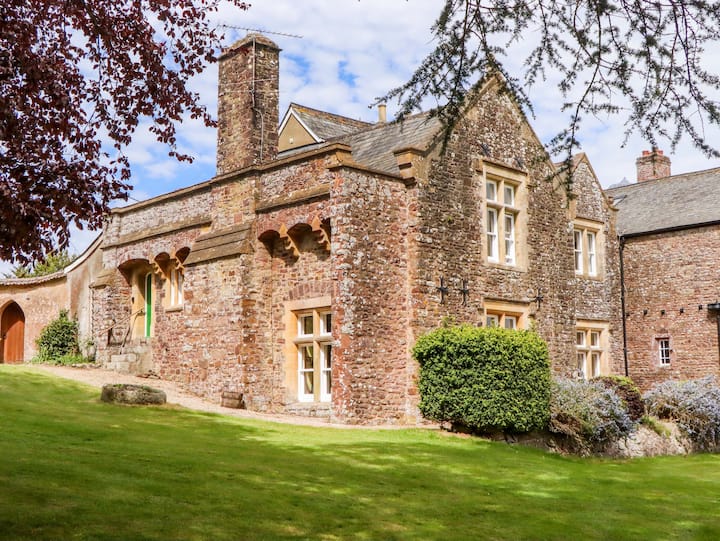 Dowrich West Wing Apartment - Crediton