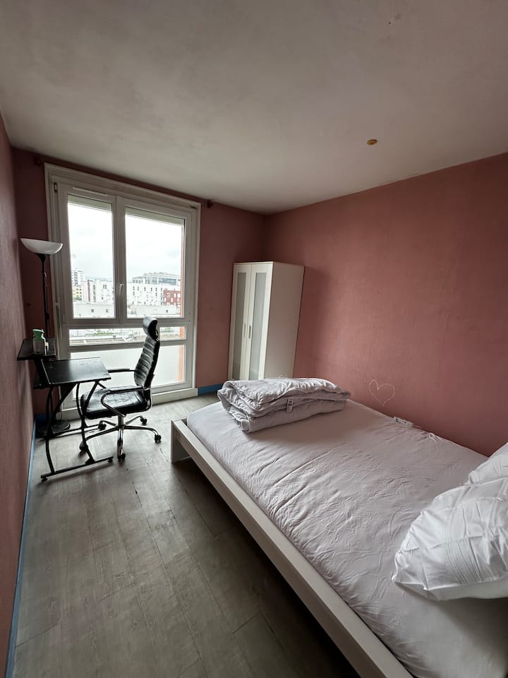 Private King Room 5 Min Metro Paris/orly - Villejuif