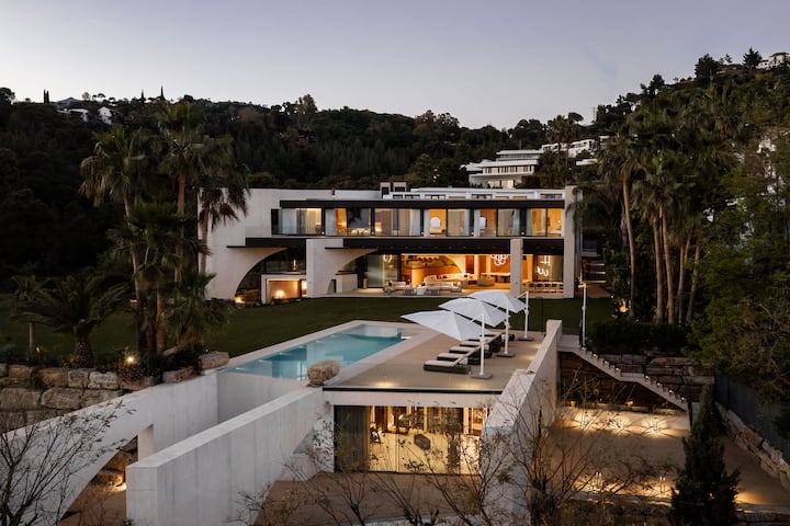Villa Futura | Spectacular Luxury Designer Villa - Puerto Banús