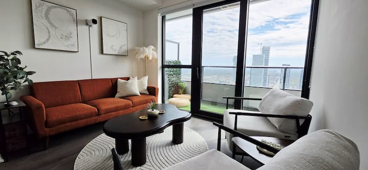 Sky High Luxe Stay | Sq1 | Lakeview | Gym Pool Pkg - Mississauga