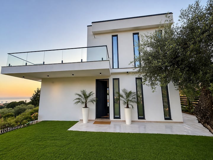 Vala Residence | Sunset, Pool & Pure Relax - Himarë