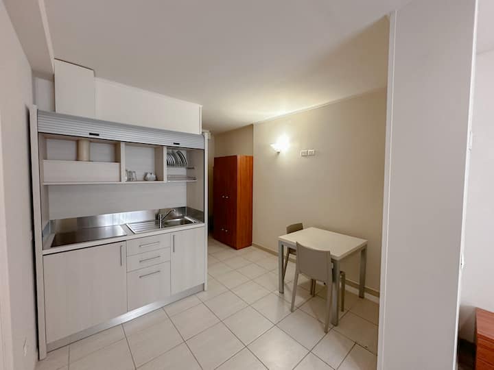 Monolocale Vicino Chiesa Con Cucina, Bagno Privato - San Giovanni Rotondo