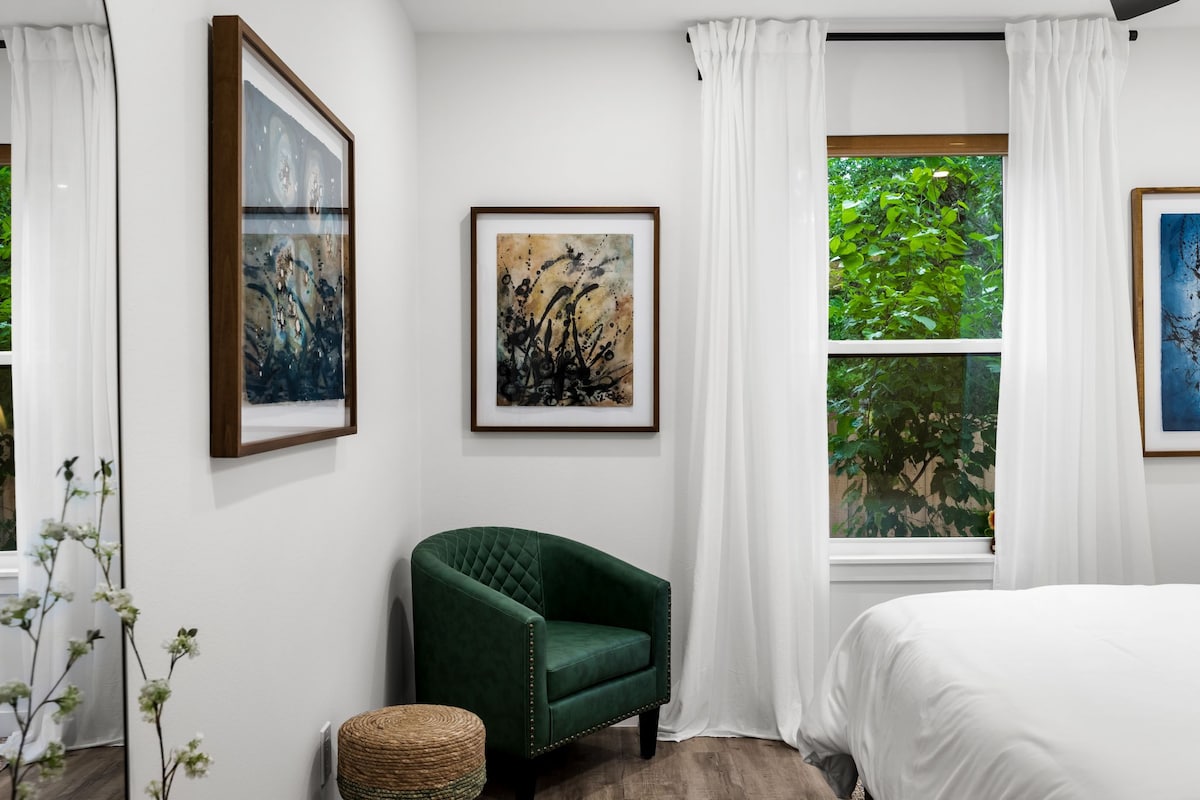 Modern Private Guesthouse in South Austin