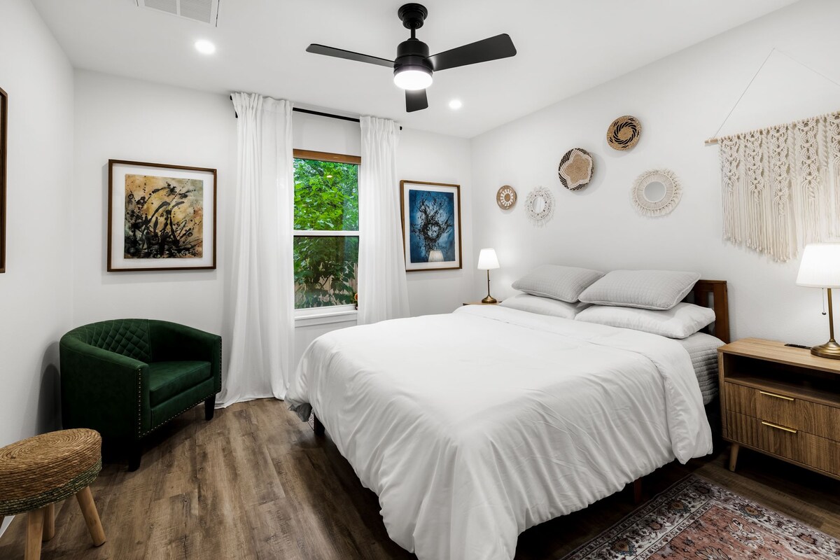 Modern Private Guesthouse in South Austin