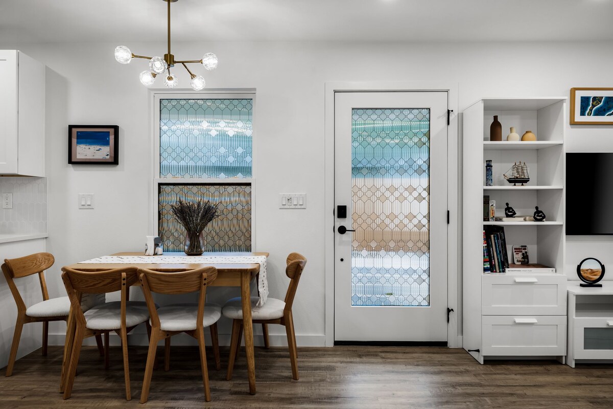 Modern Private Guesthouse in South Austin