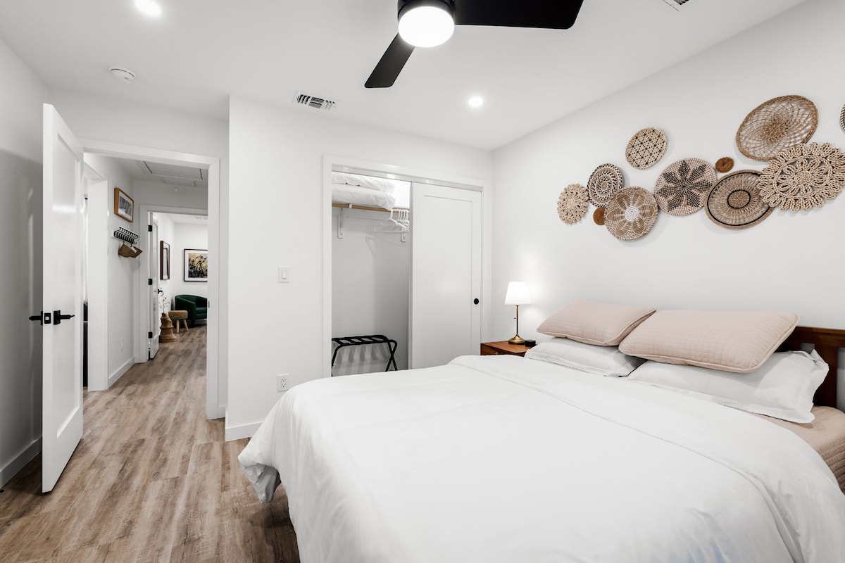 Modern Private Guesthouse in South Austin