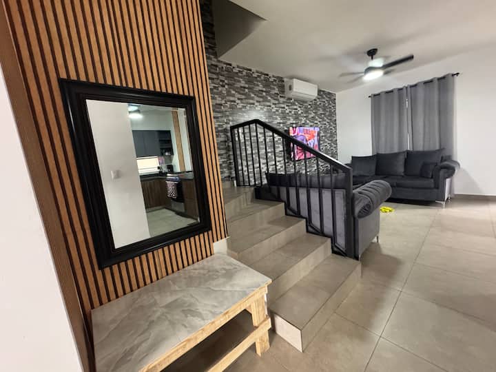 Hermosa Casa Cómoda Con Alberca - Monterrey