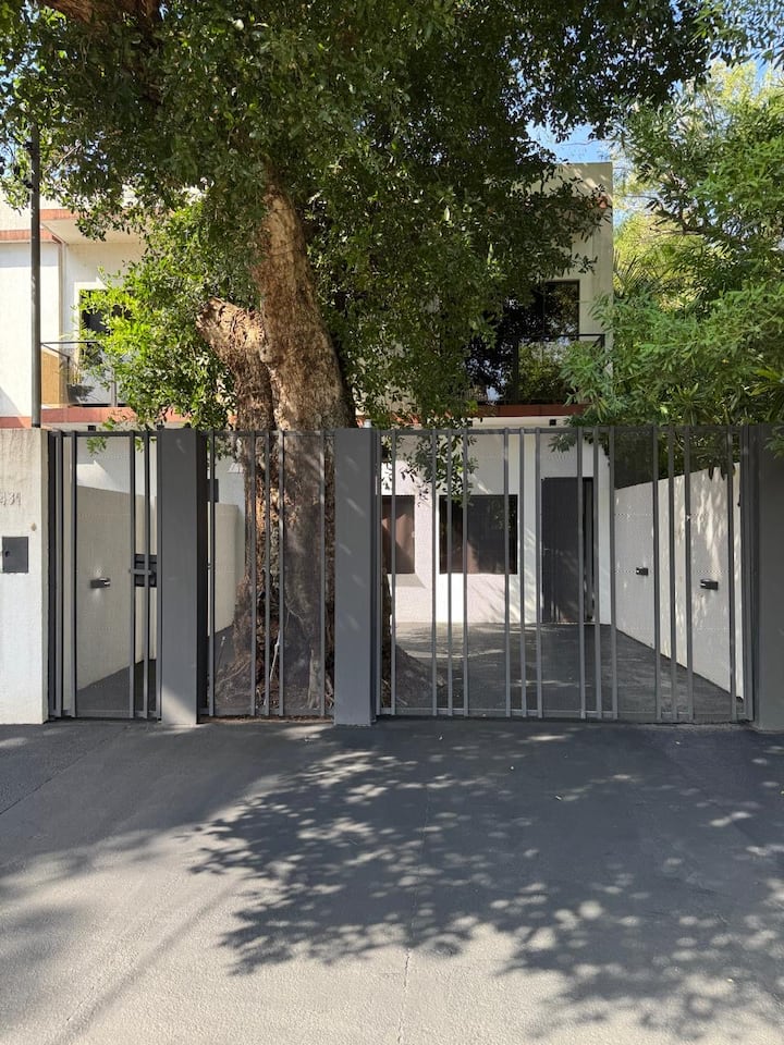 Imponente Duplex En Ubicación Tranquila Y Segura - Assunção