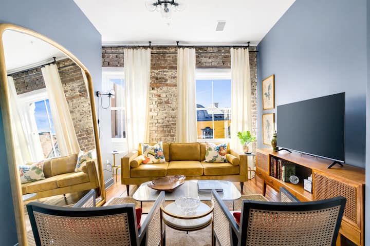 King Street Condos - Condo C (Stair Access) - Charleston, SC