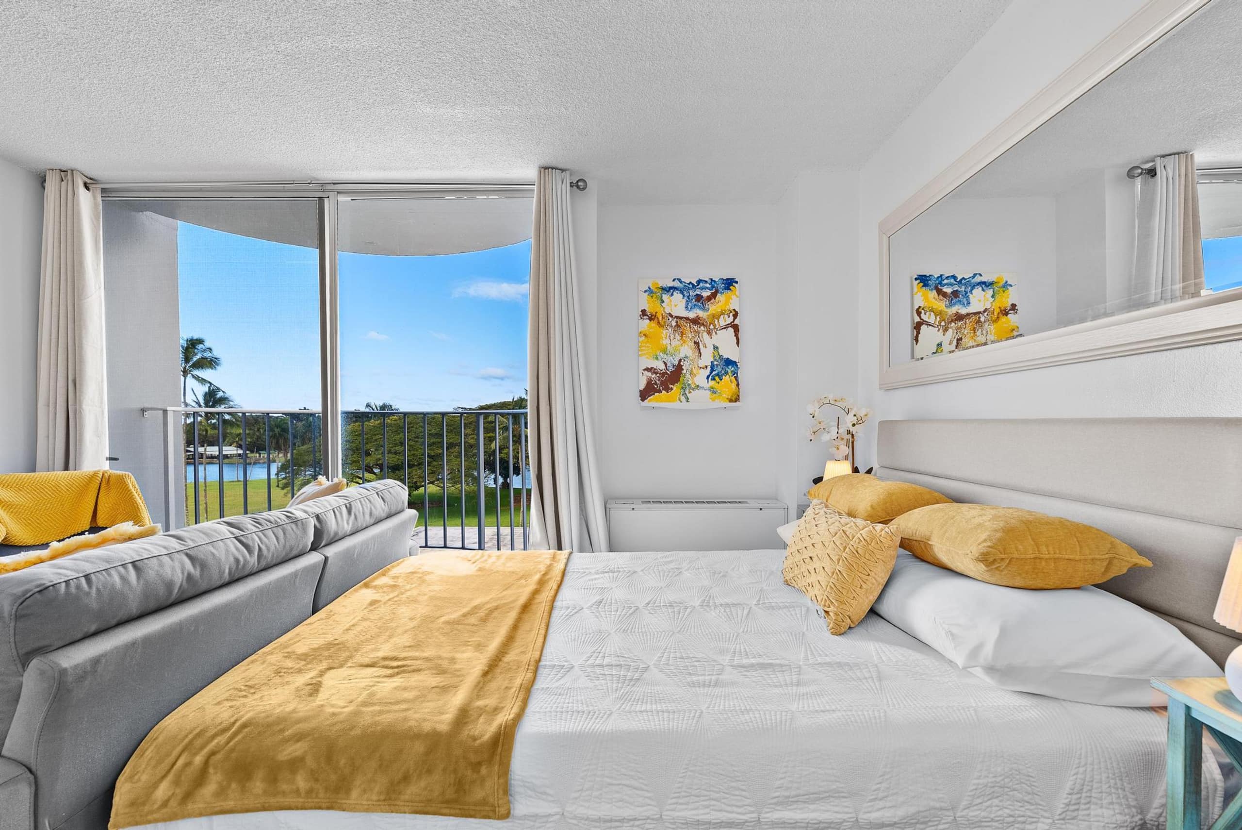 Hilo Lagoon Studio - A/C, Wi-Fi, Pool, Park Views! - Photo 16