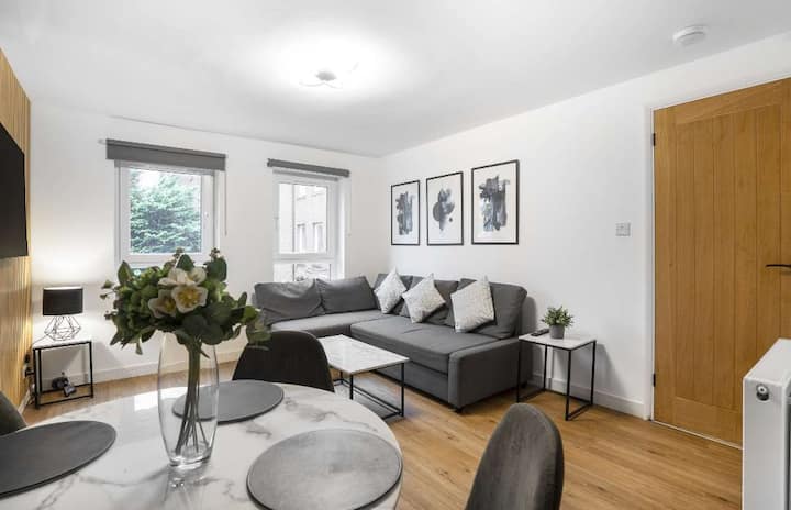 Edinburgh Stay | Near City Centre | Free Parking - Leith
