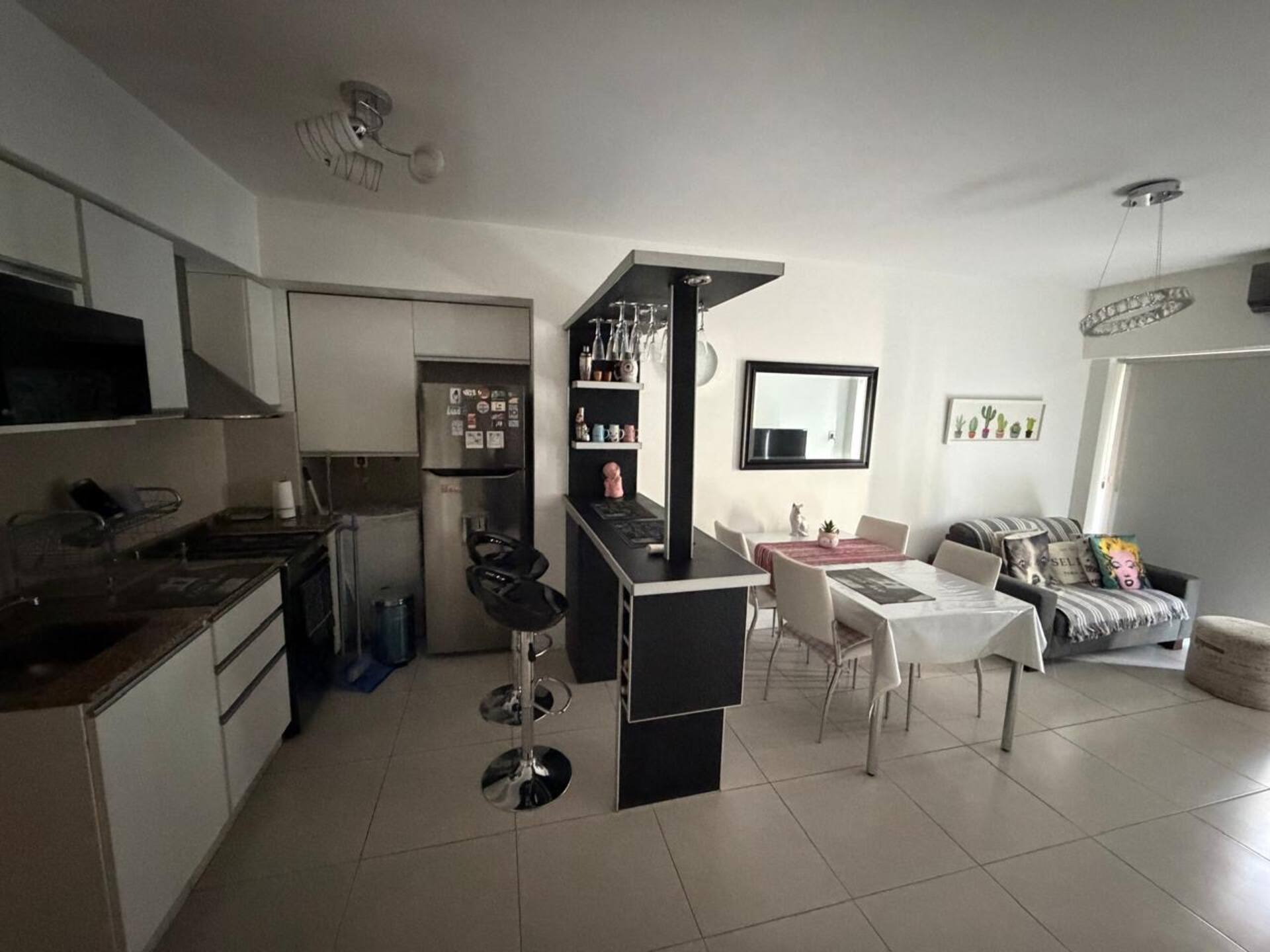 One-bedroom apartment in Flores