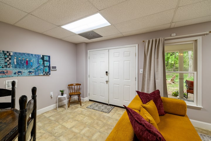 Woodland Hideaway - Secluded, Peaceful, Private - Athens, GA