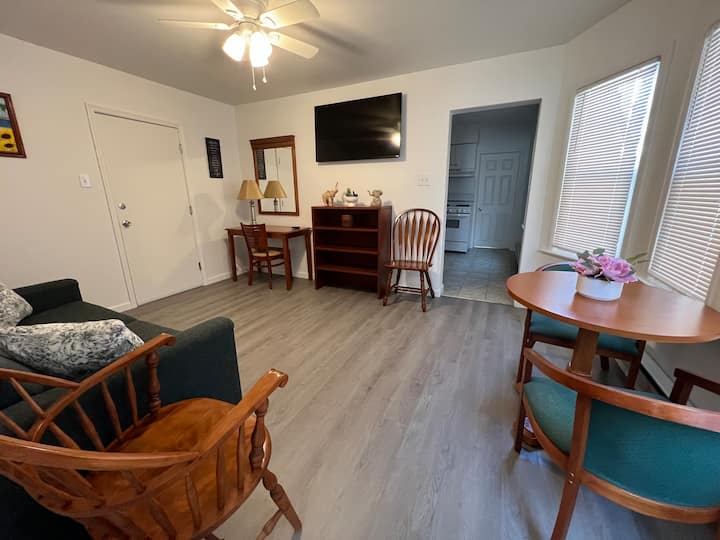 Fully Renovated Beach Getaway - Wildwood