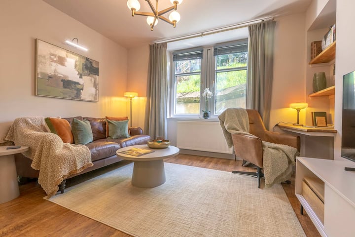 Cosy City Centre Flat | Summer Retreat | Sleeps 2 - Inverness