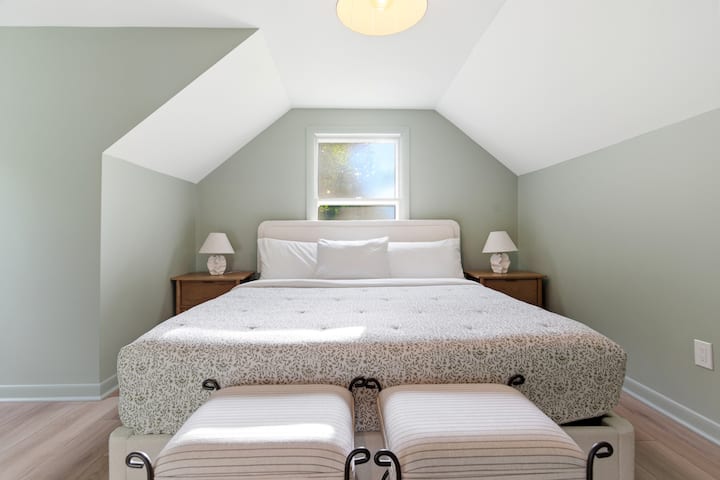 Bedroom number 3- Master Bedroom: A spacious bedroom featuring a luxurious king bed—designed for ultimate comfort and restful sleep ️✨