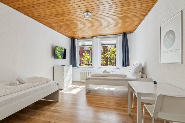Budgetroom: 3 Sz, 5 Betten, Parkplatz Für Monteure - 埃森
